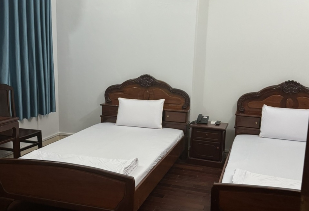 KHÁCH SẠN THANH HỒNG