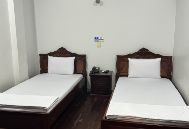 KHÁCH SẠN THANH HỒNG