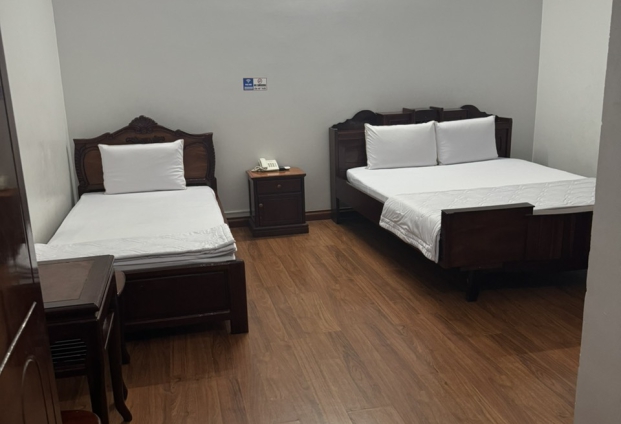 KHÁCH SẠN THANH HỒNG